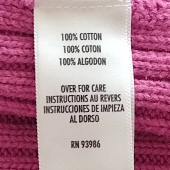 Women's Mock-Neck Cable-Knit Sleeveless Sweater - Picture 9 of 13